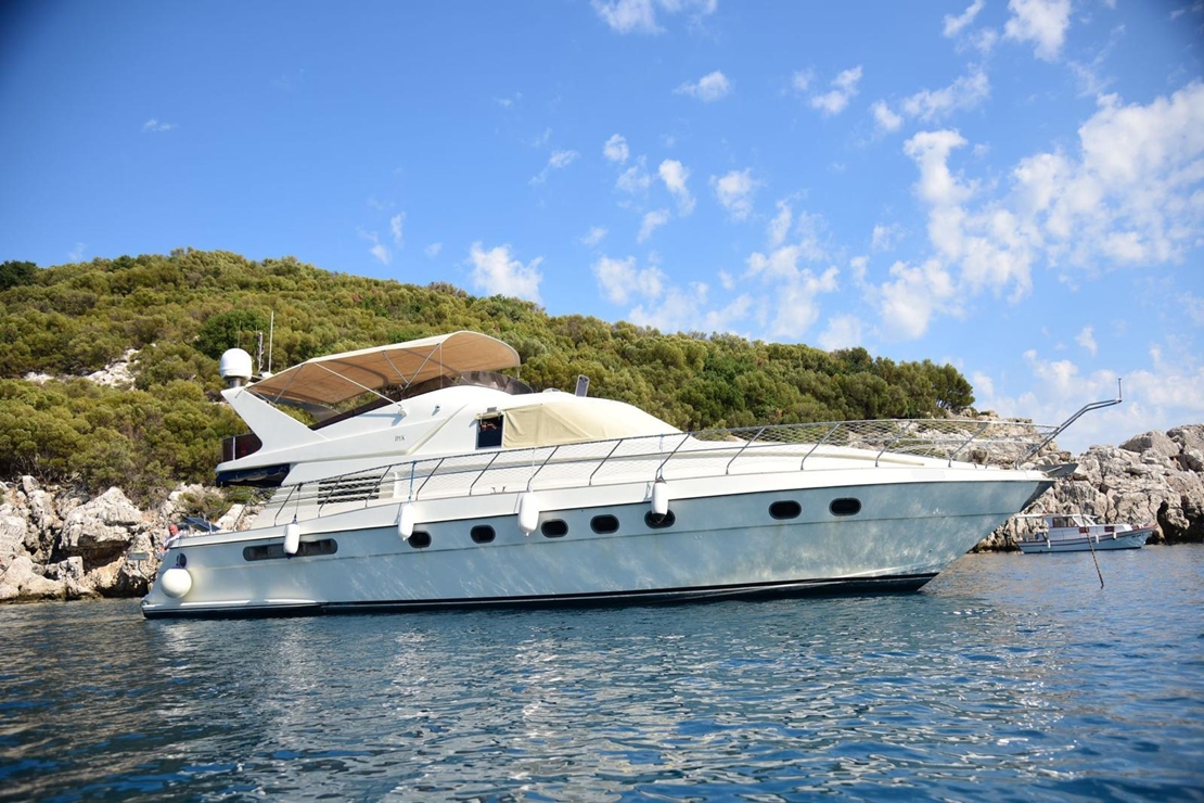 Antalya Custom Built Motor Yacht Rental – 41
